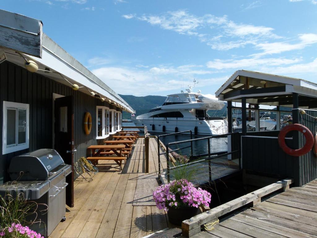 Brown'S Bay Resort Campbell River Eksteriør billede